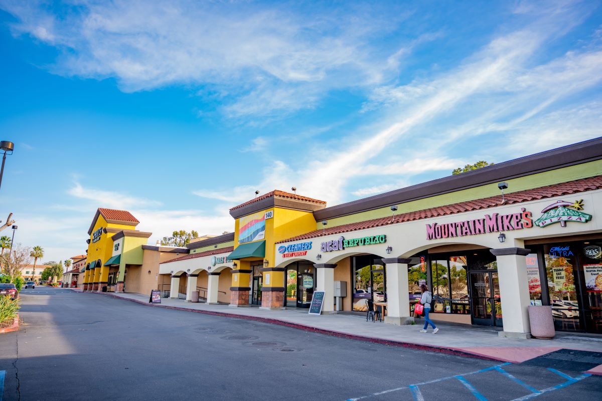 Retailers at Corona Town and Country