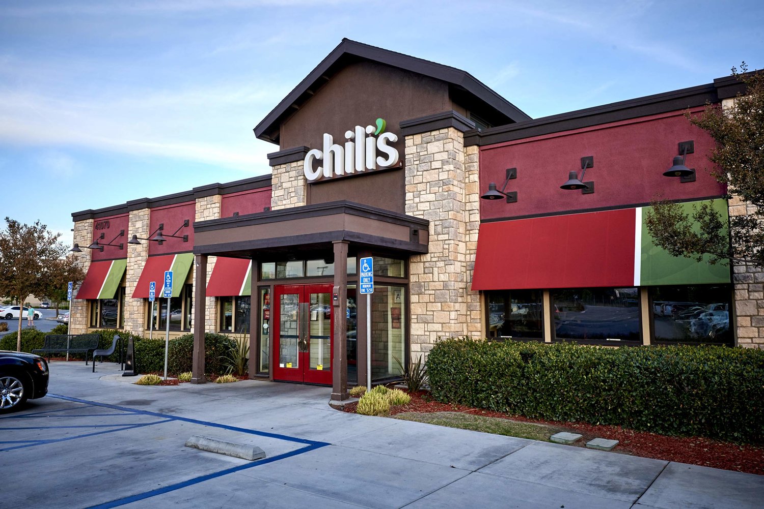 Chili's at Cal Oaks Plaza, Murrieta, CA