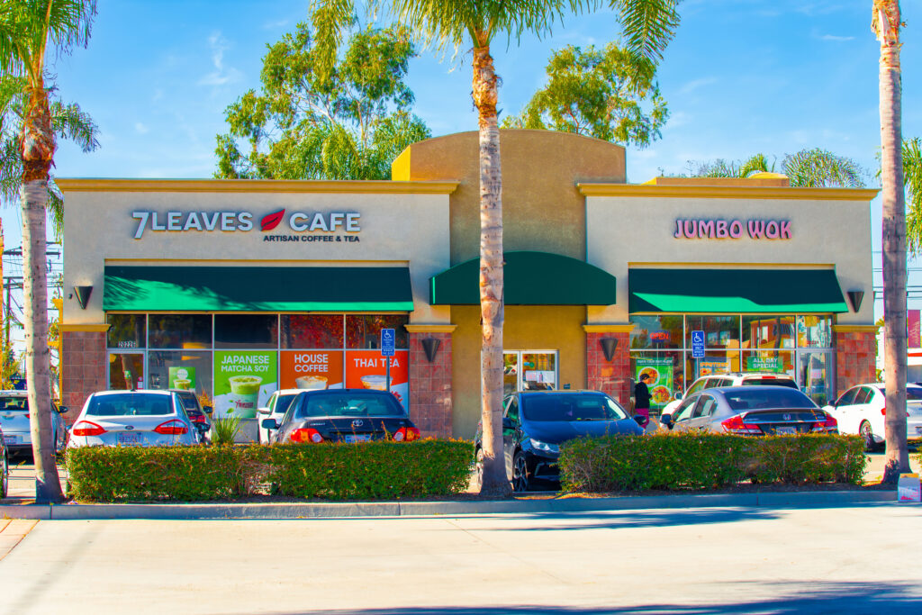 7 Leaves Cafe and Jumbo Wok at Del Amo Plaza