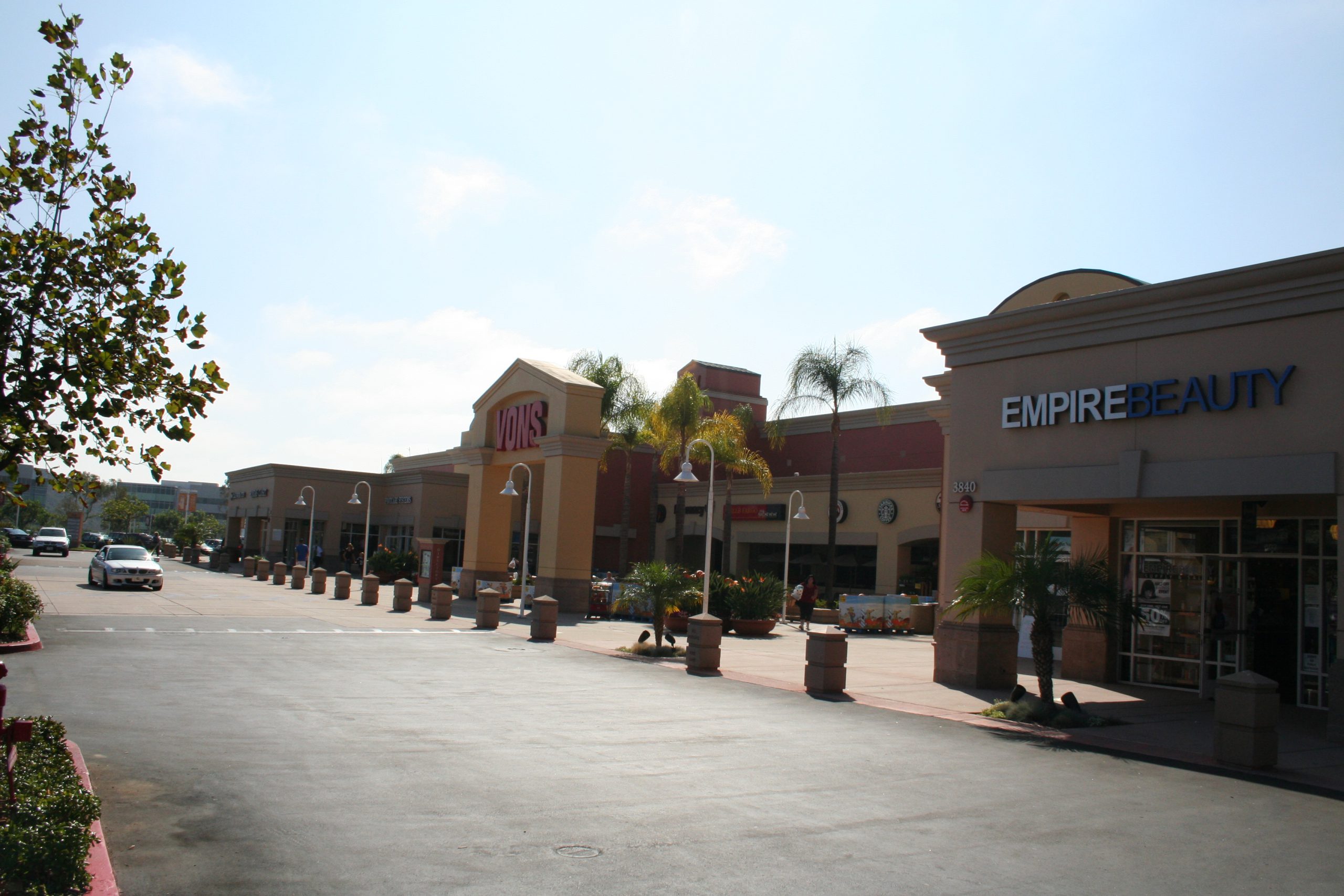 Vons and Empire Beauty at Piazza Carmel Shopping Center, San Diego, CA
