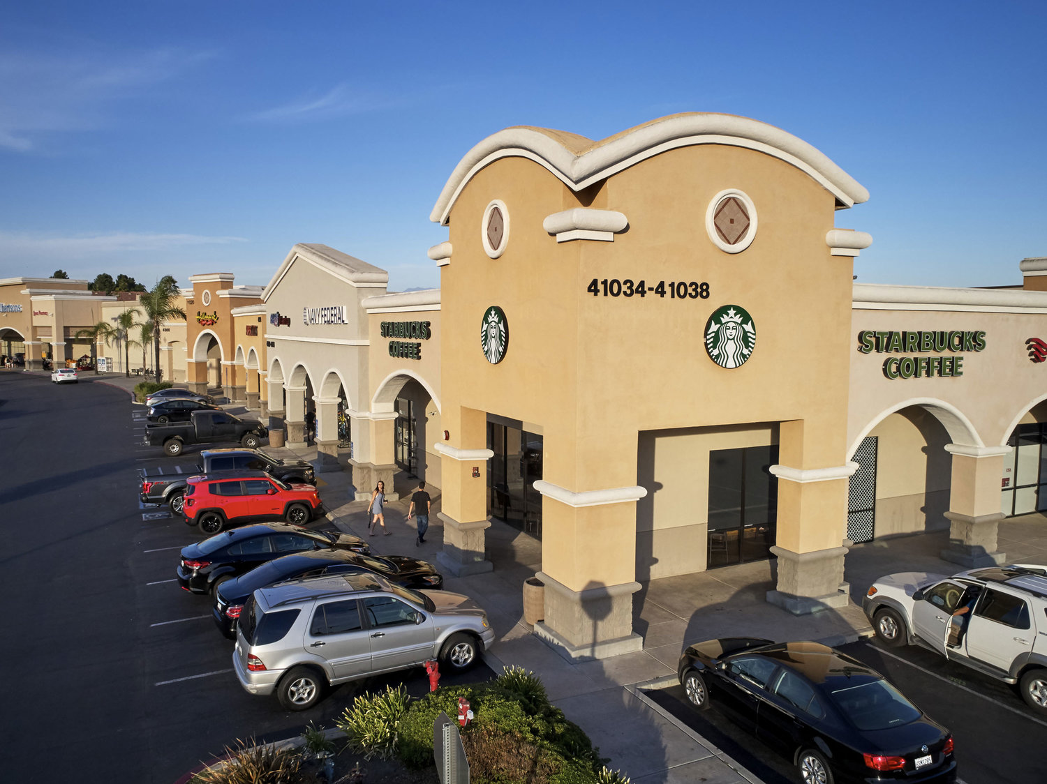 Starbucks at Cal Oaks Plaza, Murrieta, CA